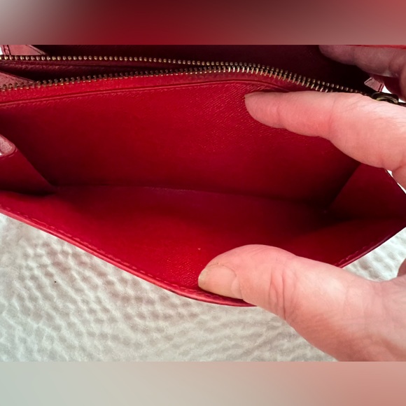 LV red epi long wallet - Picture 9 of 16